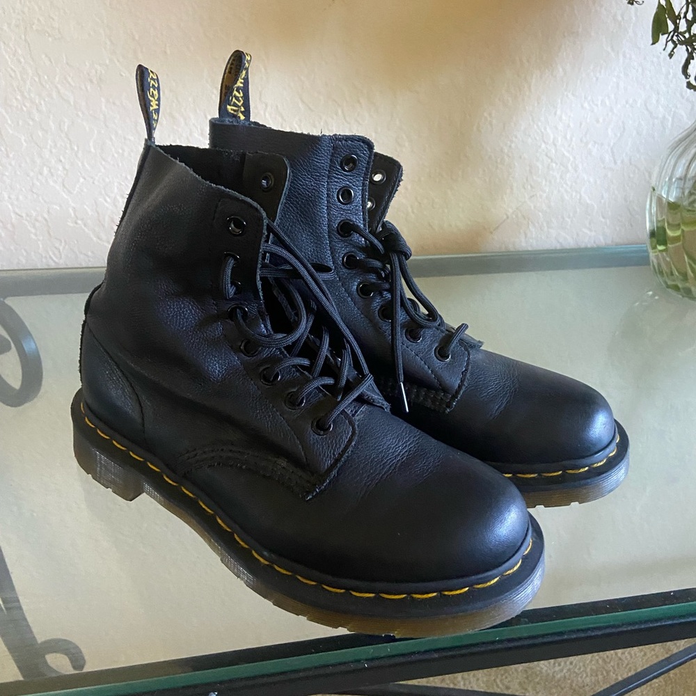 Dr. Marten Women boots